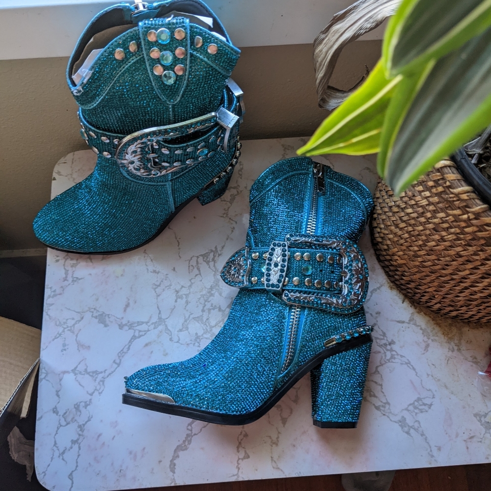 Discontinued / rare teal sheriff shine western cowboy rhinestone boots rave club